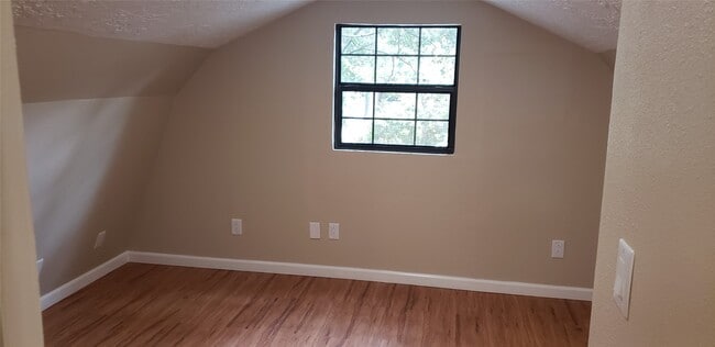 Building Photo - 15906 Longneck Dr