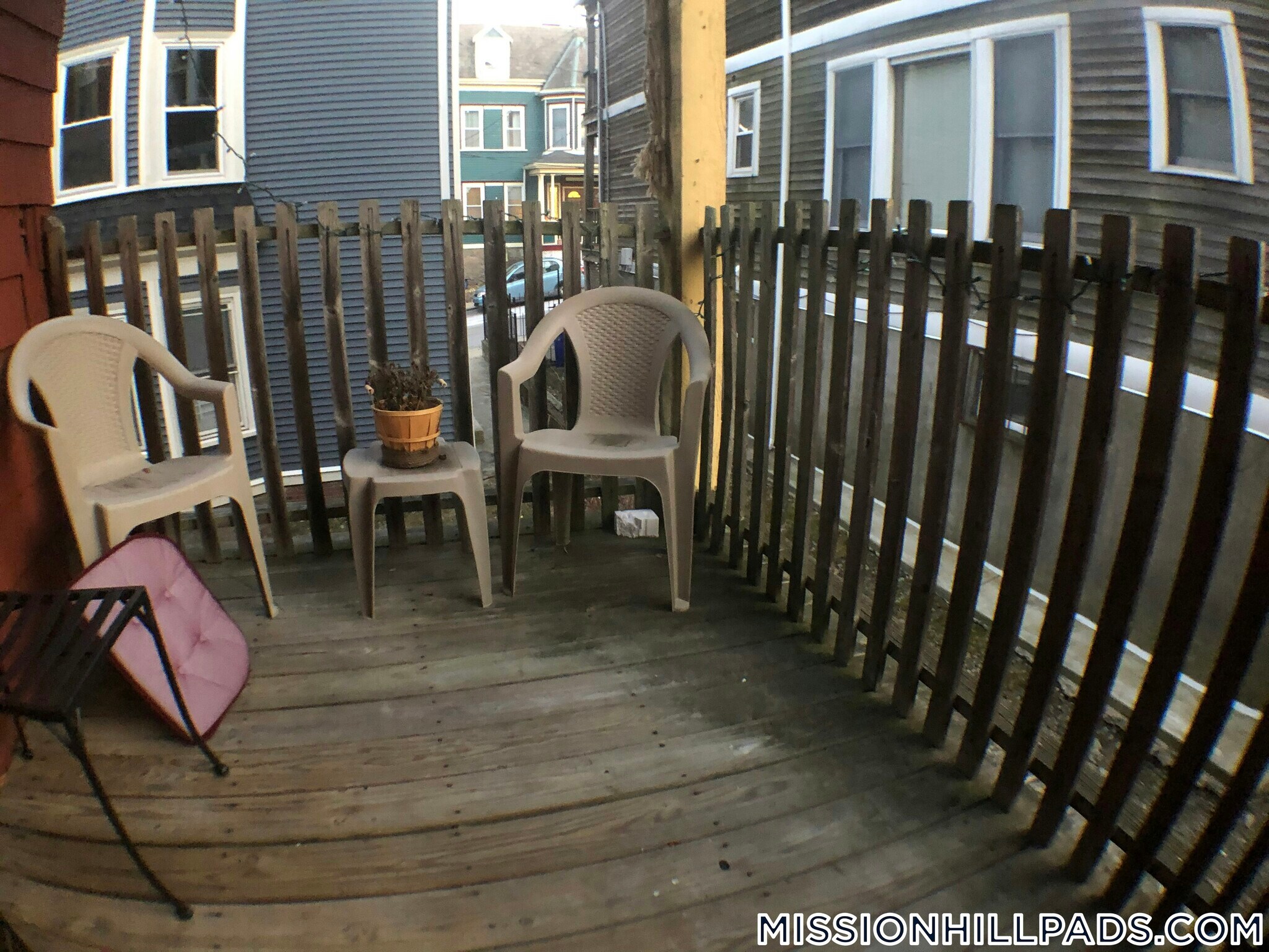 Building Photo - 168 Hillside St