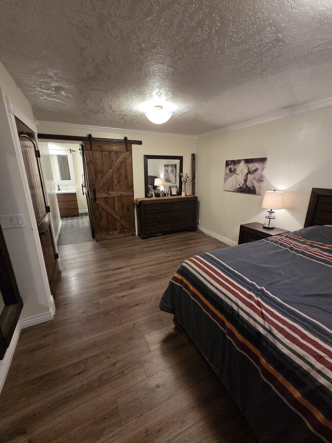 Building Photo - 4701 Turnberry Pl