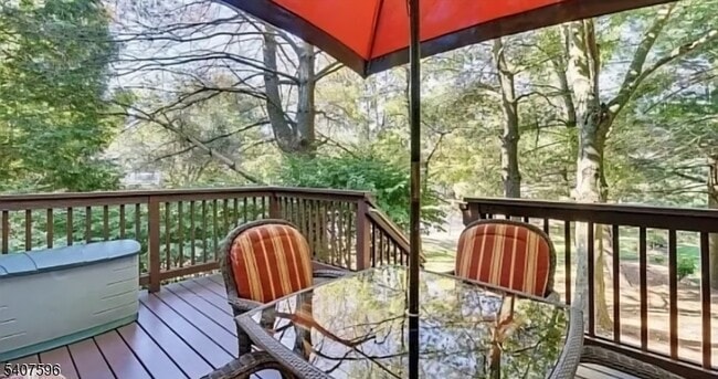 Building Photo - 8 Harrow Ln