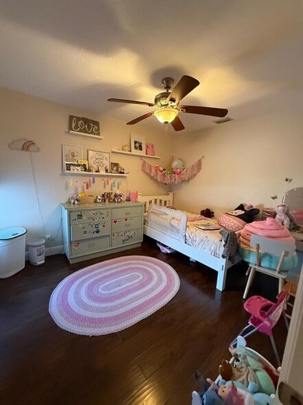 Building Photo - 1988 Sacramento