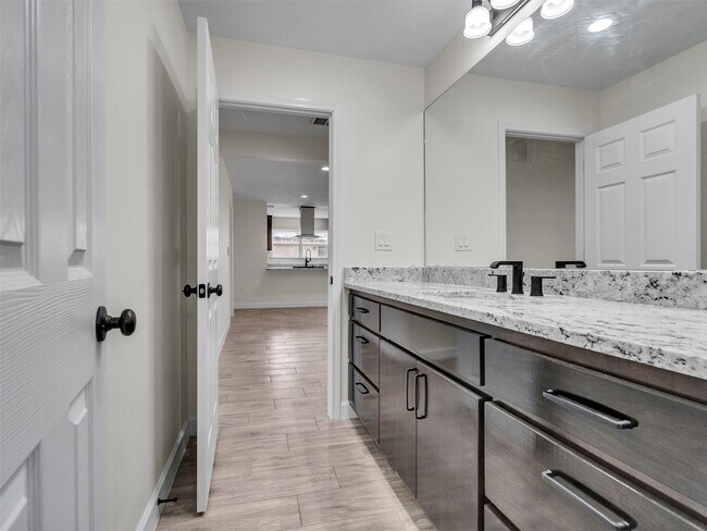 Building Photo - 4835 County Rd 380