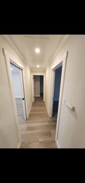 Building Photo - 136 W F St