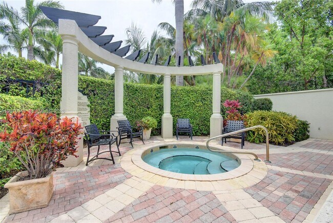 Building Photo - 2206 Tuscany Way