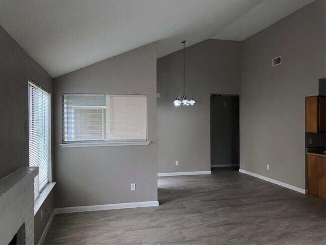 Building Photo - 7514 Lemma Dr