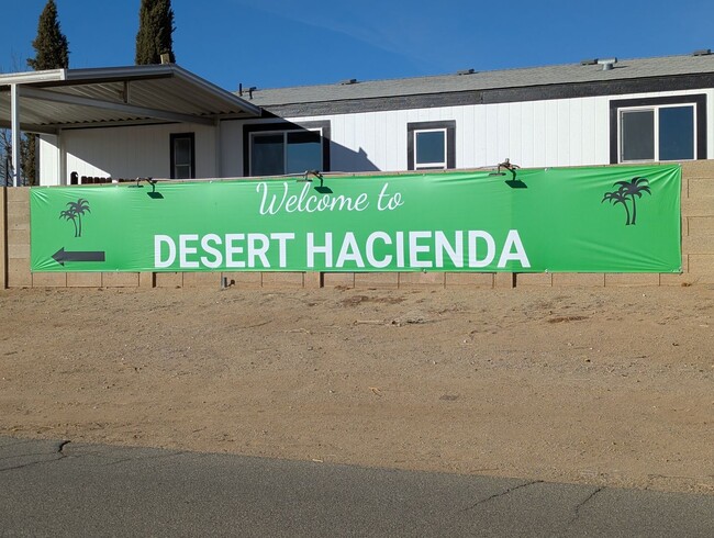 Building Photo - 3 Bedroom/2 bath Home Available Now!! Rent $1700/ Security Deposit $1700