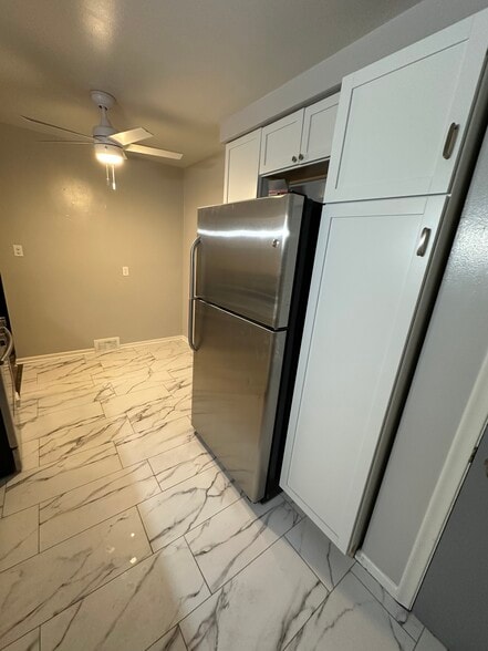 Building Photo - 11668 San Jose