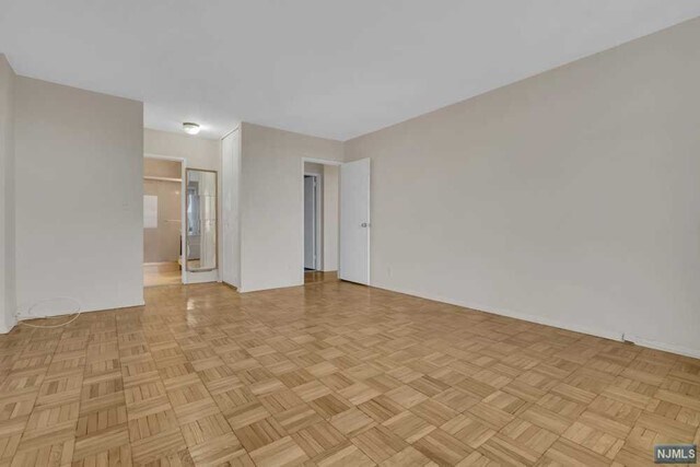 Building Photo - 2100 Linwood Ave