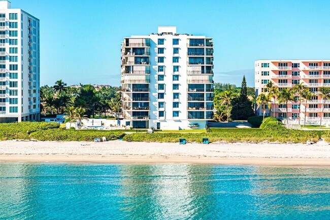 Building Photo - 3009 S Ocean Blvd