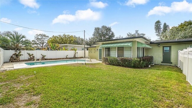 Building Photo - 2992 Chantilly Ave