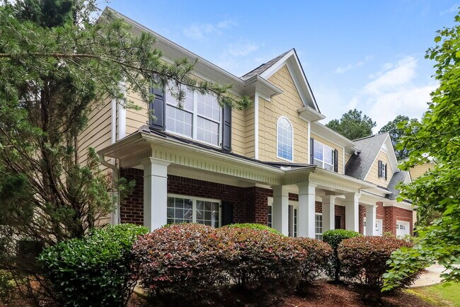 Building Photo - 2001 Creek Pointe Way