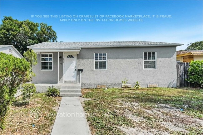 Building Photo - 707 40th St