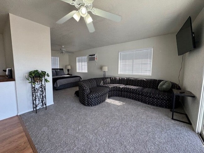 Building Photo - 4BR plus Bonus Room, 4 BA incls  Fully Furnished Casita, Garage, Colorado River!!