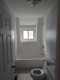 Building Photo - Available 8/7/26 – Charming 3 Bedroom Home in Brookline | $1,650/Month