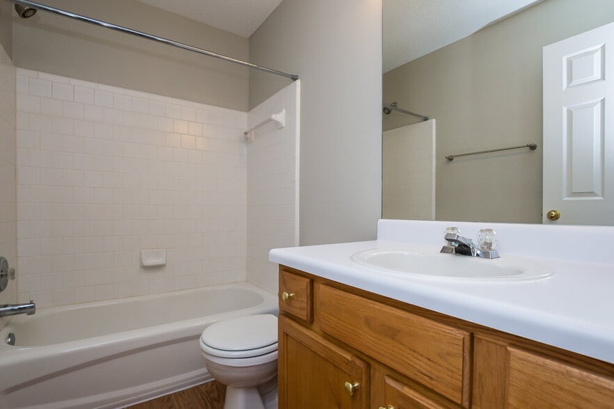 Building Photo - 4110 Glenaire Way NW