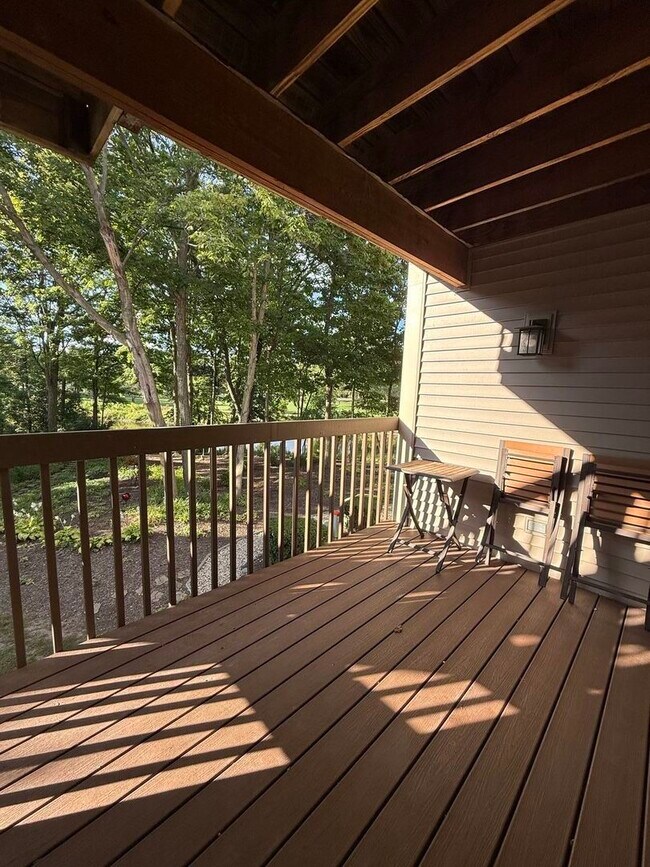 Building Photo - 534 River Front Cir