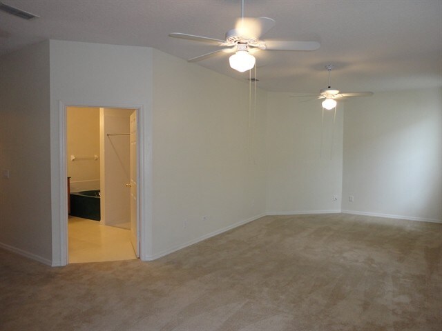 Building Photo - 3415 Bellingham Dr