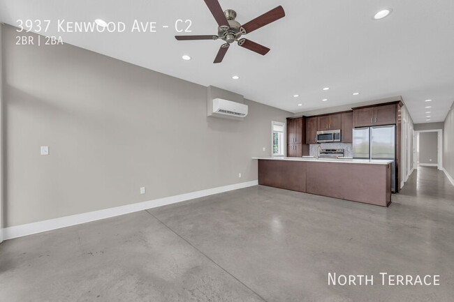 Building Photo - ?? Sleek & Stylish 2BR Overlooking Gillham...