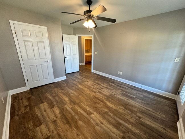 Building Photo - 3BR/2.5BA For Rent