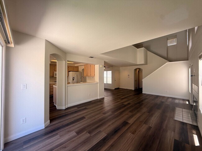 Building Photo - Spacious 4BD/2.5BA Home in Sorrento Valley with Pool, Private Balcony & In-Unit Laundry