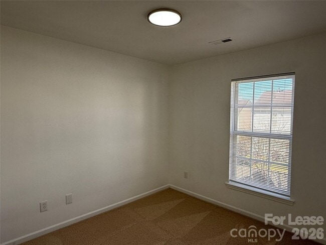 Building Photo - 1318 Nadies Ct