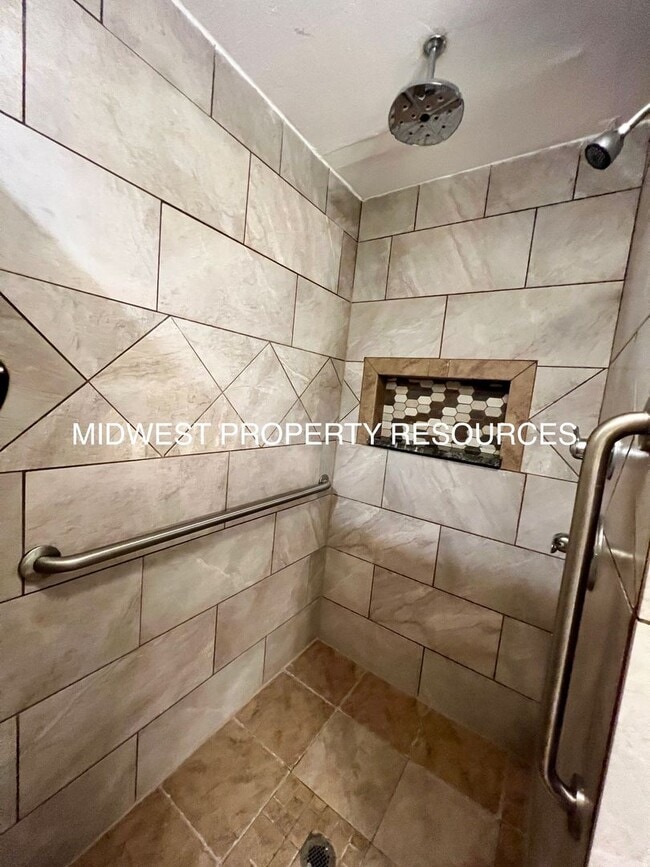 Building Photo - Amazing 3 Bedroom Ranch Home!