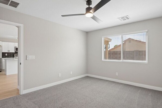 Building Photo - 40130 N Costa Del Sol Dr