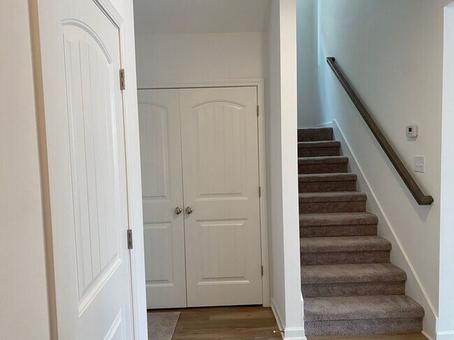 Building Photo - New House Near Nashboro Village - Close to Airport & Lake!