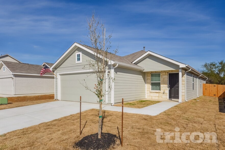 Building Photo - 5118 Everett Loop