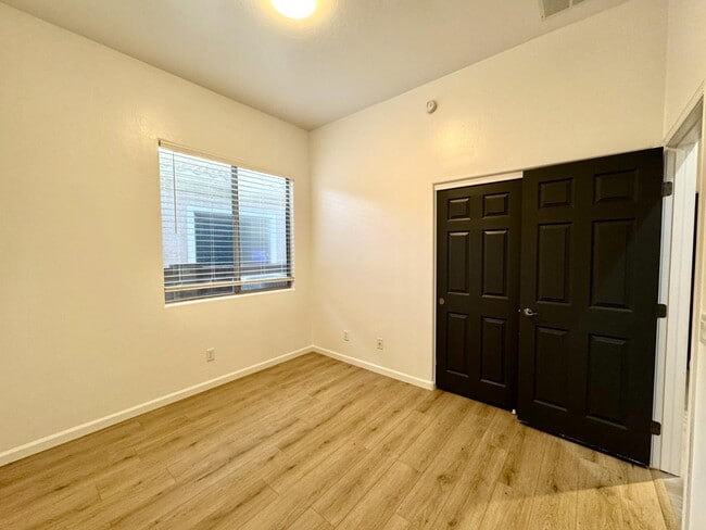 Building Photo - 13743 N High Mountain View Pl