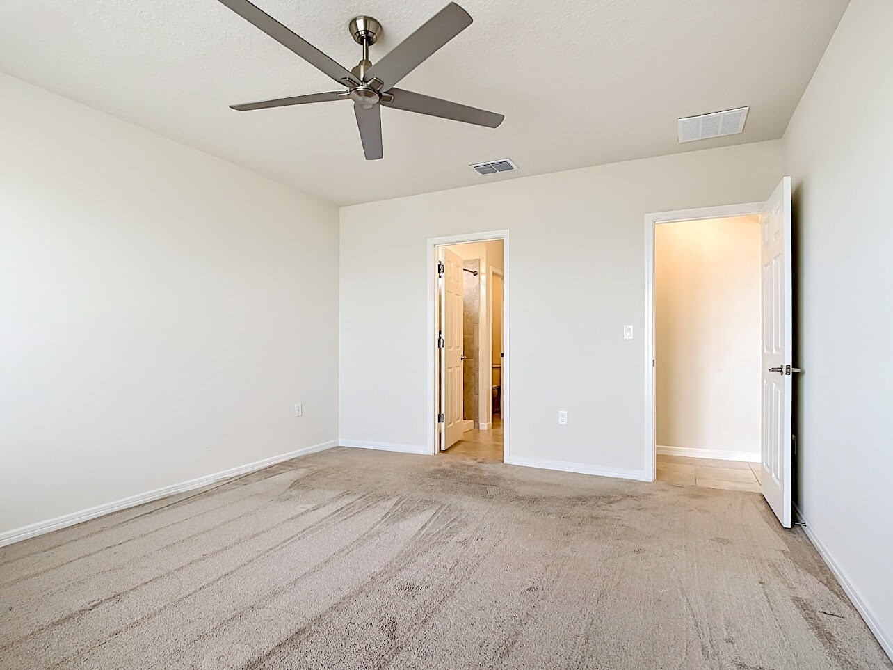 Building Photo - 1539 Aspen Ave