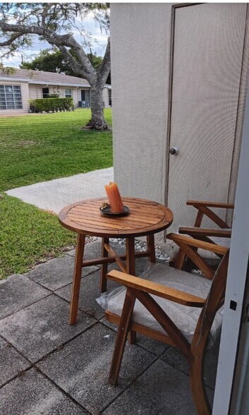 Building Photo - 8732 Bella Vista Dr