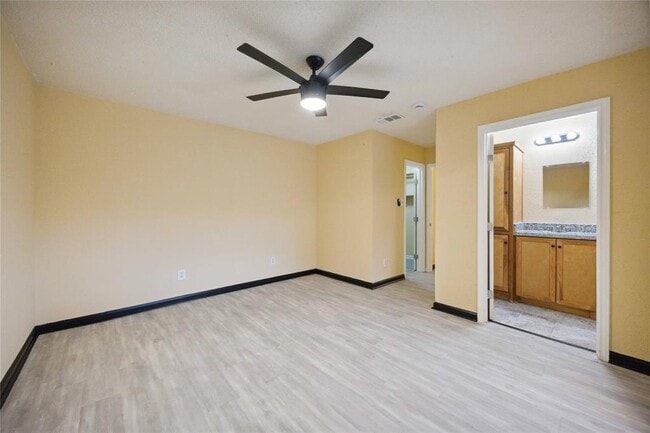 Building Photo - 16210 Delgado Dr