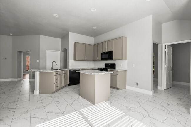 Building Photo - 20231 Avery Point Dr