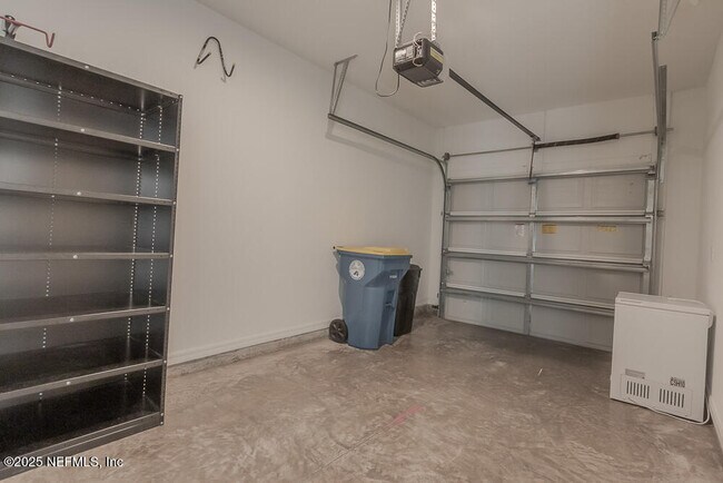 Building Photo - 13114 Annie’s Walk Dr