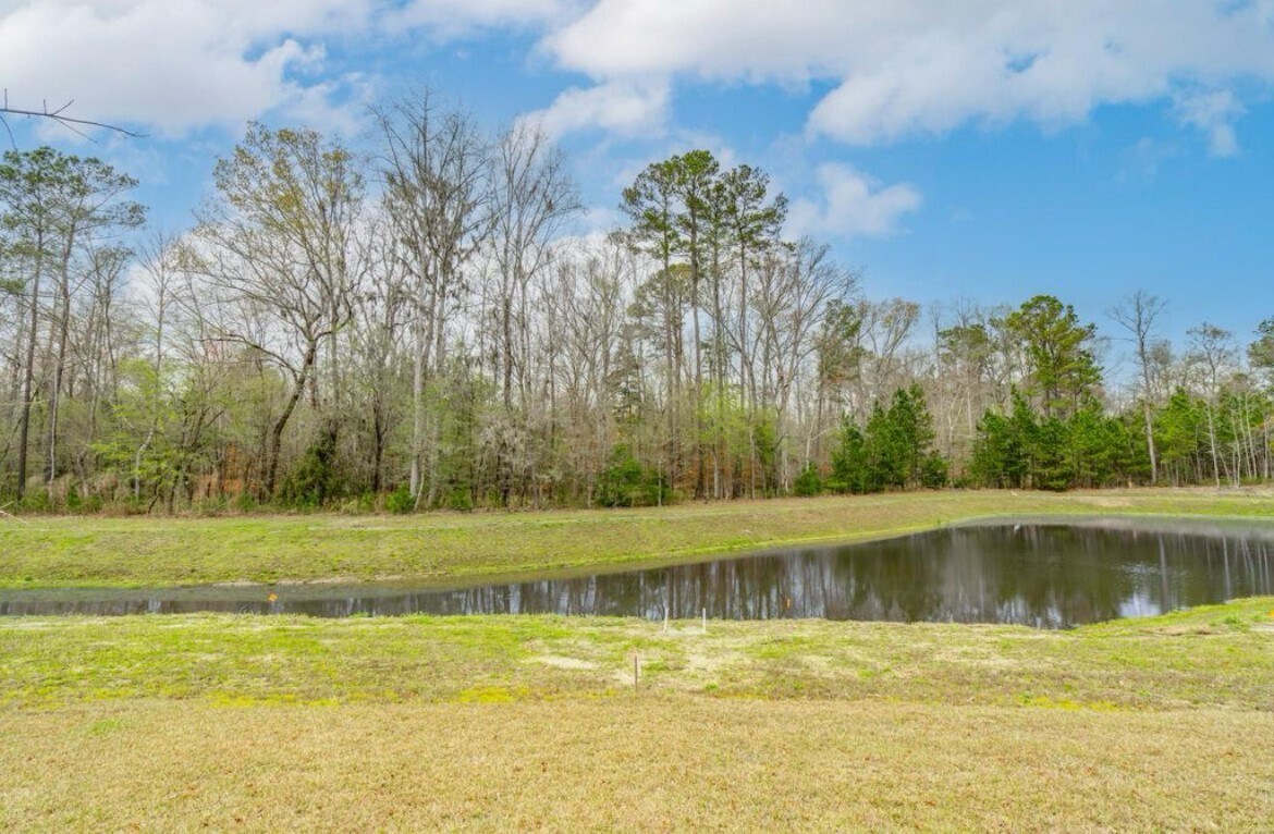 Building Photo - 177 Cherry Grove Dr
