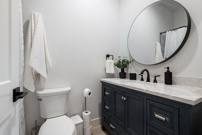 Building Photo - 66801 Verbena Dr