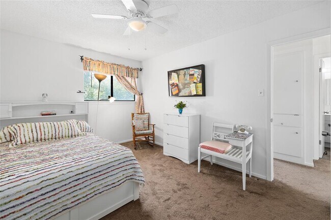 Building Photo - 101 Clearday Dr