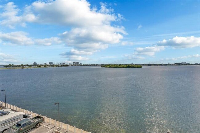 Building Photo - 11930 N Bayshore Dr