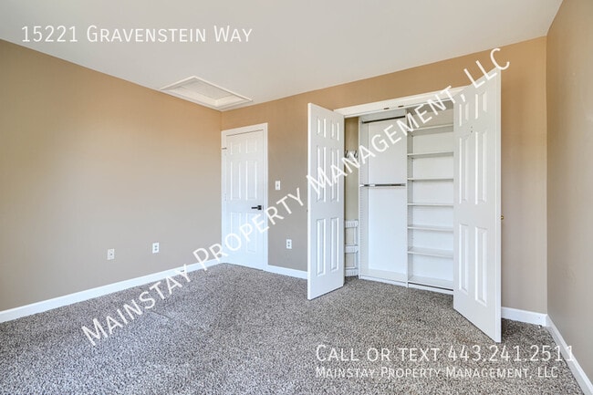 Building Photo - 15221 Gravenstein Way