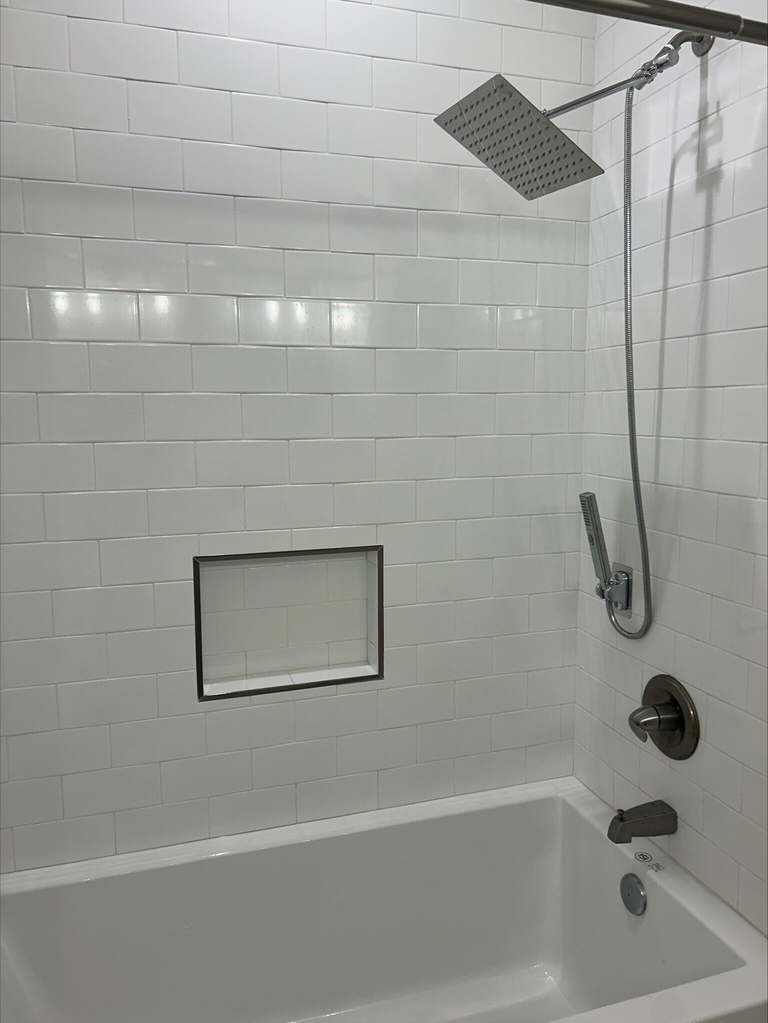 Building Photo - 16 W Claycin Cv
