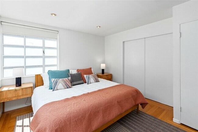 Building Photo - 180 St Germain Ave