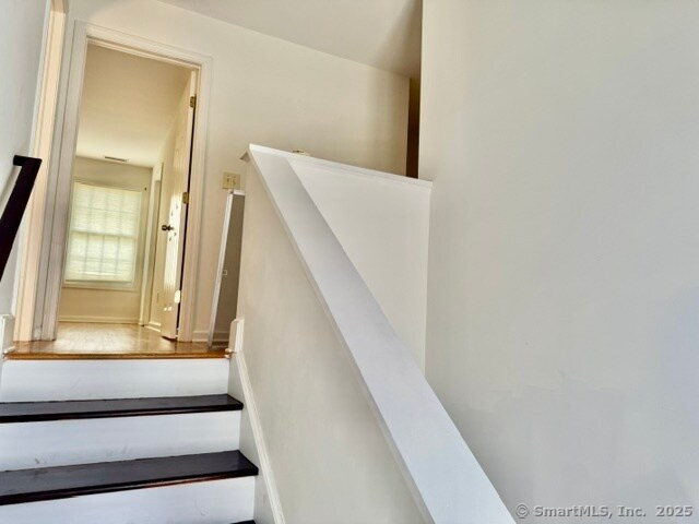 Building Photo - 20 Rockmore Pl