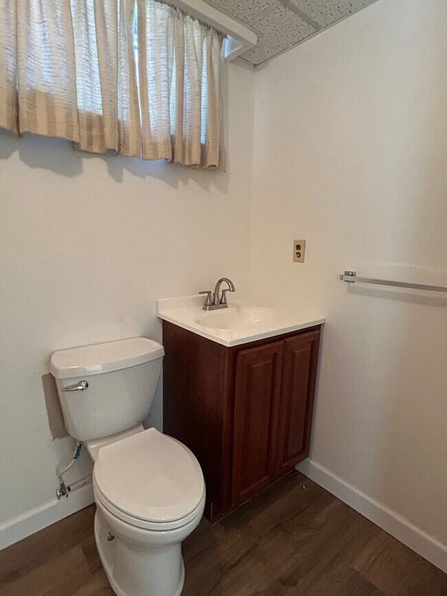 Building Photo - Spacious Brick Ranch Nestled Away — Close to Town!