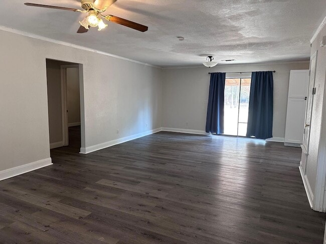 Building Photo - 298 Lamaloa Ln