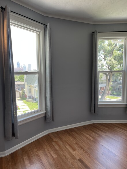 Building Photo - 138 N 31st Ave