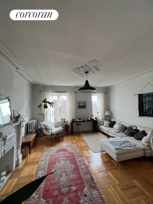 Building Photo - 131 1/2 Noble St