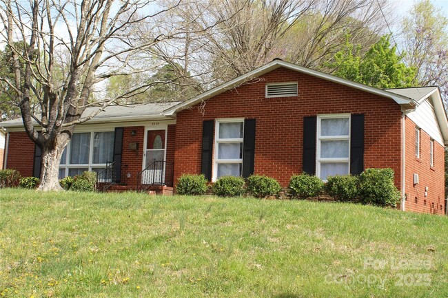 Building Photo - 5525 Amity Pl