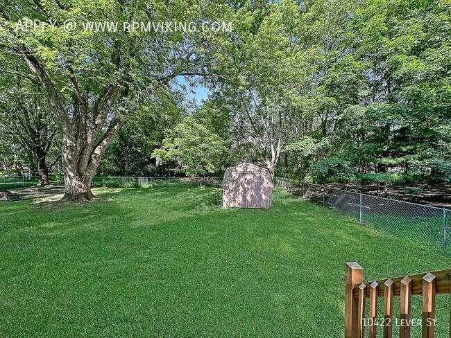 Building Photo - 3br 2ba 1cg ~ Security Deposit Free Altern...