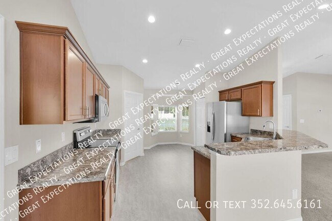 Building Photo - 11302 SW 62nd Cir